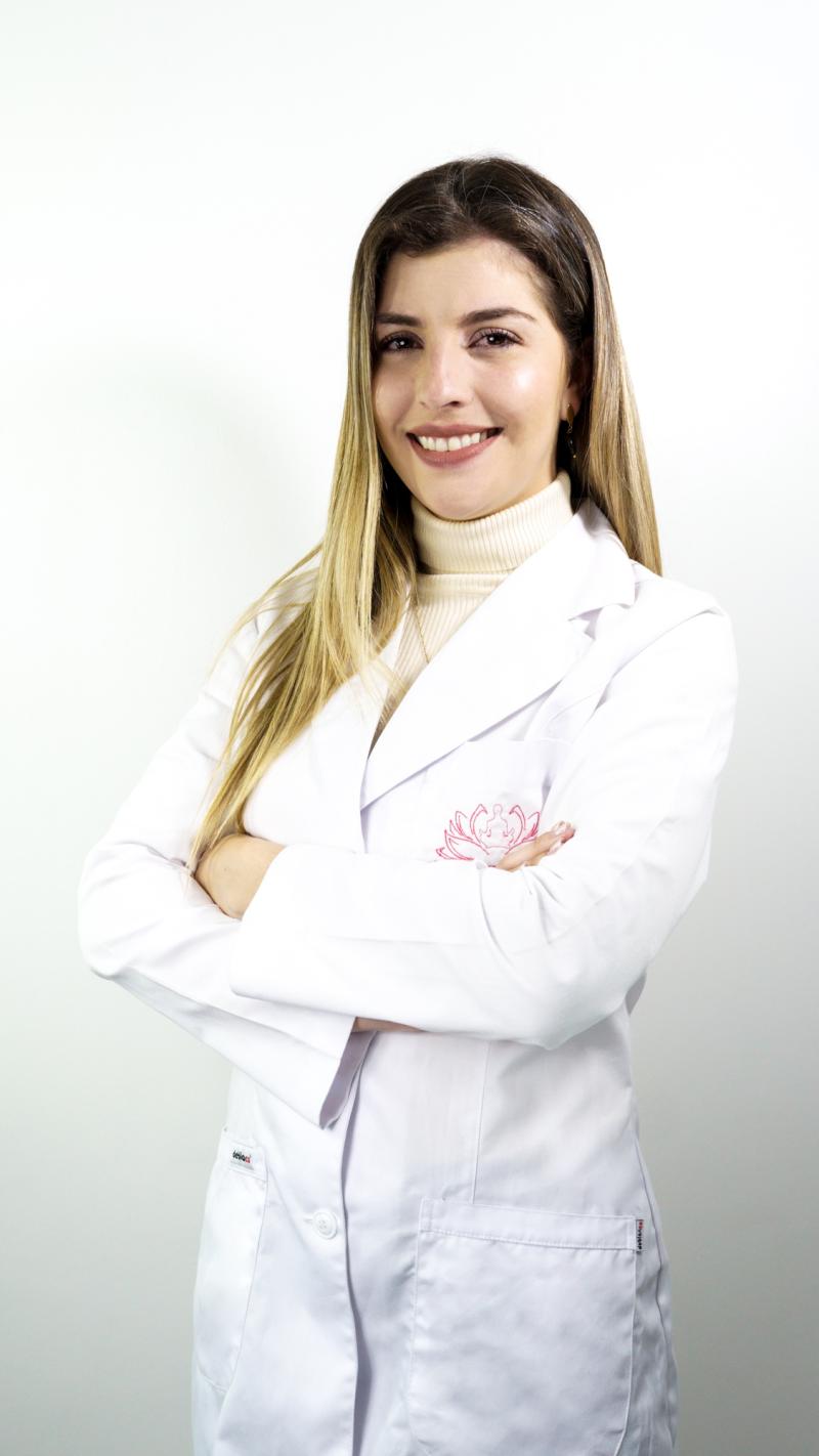 Terapeuta Luisa Pineda Médica. Especialista en Terapias Alternativa Cannadia